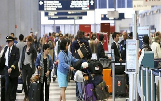 محاولة انتحار تربك آلاف الرحلات الجوية الى شيكاغو!! صورة رقم 3