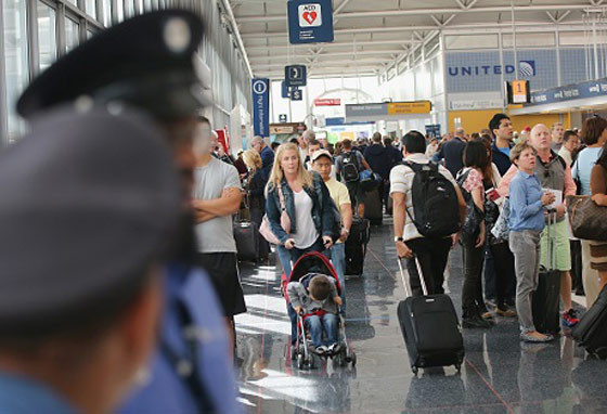 محاولة انتحار تربك آلاف الرحلات الجوية الى شيكاغو!! صورة رقم 4