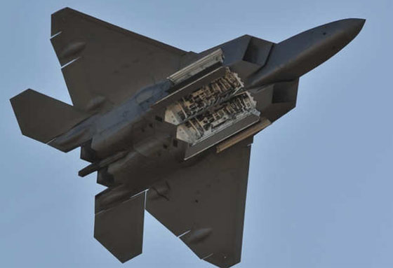 هذه هي الترسانة العسكرية الاميريكية في الحرب على داعش.. بالصور صورة رقم 2