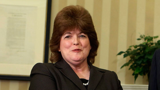 جلسة استجواب ساخنة.. كيف اقتحم عمر البيت الابيض وهو مسلح بسكين؟ صورة رقم 2