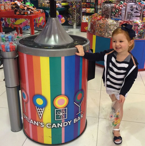 بالصور.. ثرية انستغرام طفلة تدخل هوليوود مع 80 الف متابع صورة رقم 1