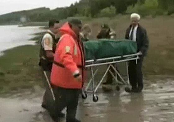 حادث مؤلم.. فستان العروس اودى بحياتها غرقا صورة رقم 9