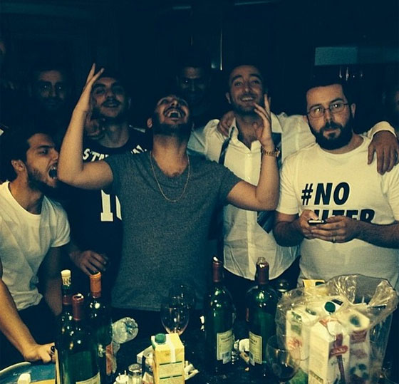 حساب الكتروني لابناء الاثرياء يثير حفيظة الايرانيين صورة رقم 9