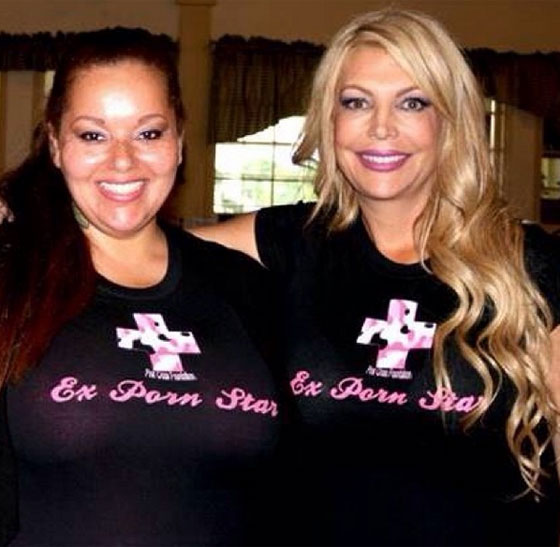 مومس وممثلة افلام فجور تلقى موعظة كنسية!! صورة رقم 7