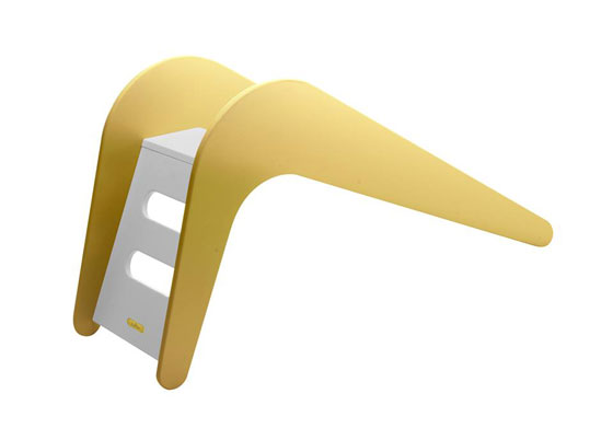 زلاقة طفل مطلية بالذهب تباع في دبي بـ 12500 دولار صورة رقم 1