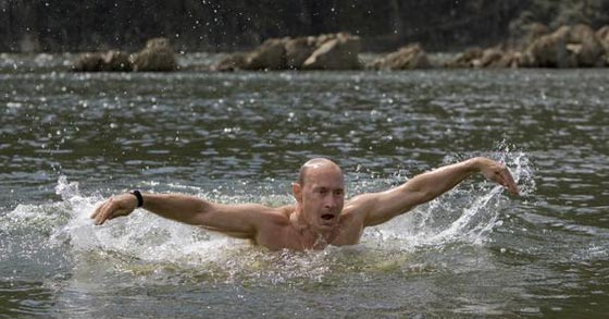 الرئيس بوتين يسجل بطولة عالمية في الرياضات المائية صورة رقم 1