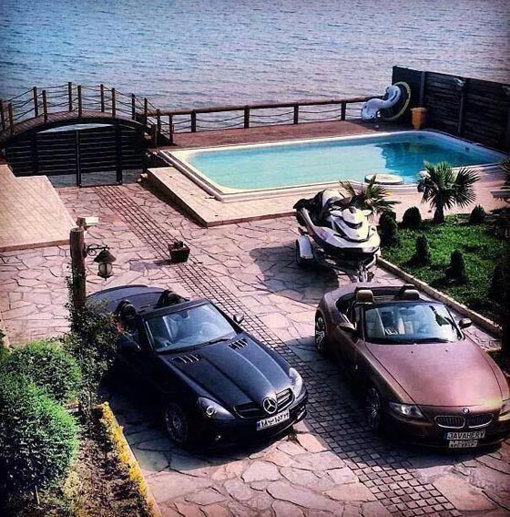 حساب الكتروني لابناء الاثرياء يثير حفيظة الايرانيين صورة رقم 3