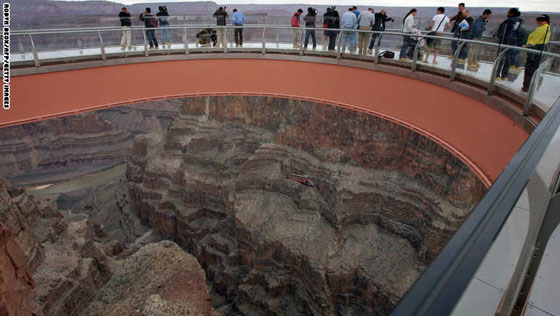 شاهد.. خمس لمسات زجاجية مبهرة تتالق في ربوع العالم صورة رقم 7