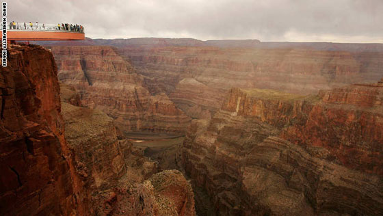 شاهد.. خمس لمسات زجاجية مبهرة تتالق في ربوع العالم صورة رقم 8