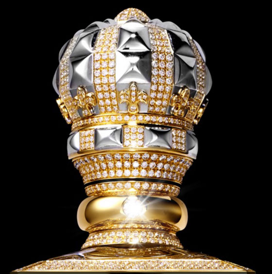 اغلى عطر في العالم.. 30 مليلتر بـ 230 الف دولار صورة رقم 2