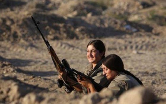 بالصور.. ميسا عبدو قائدة كردية تقود المقاتلين في كوباني صورة رقم 3