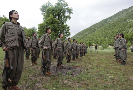 بالصور.. ميسا عبدو قائدة كردية تقود المقاتلين في كوباني صورة رقم 8
