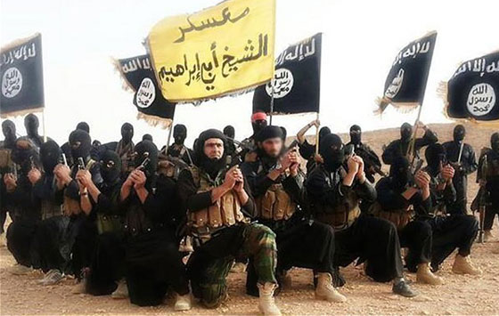 بالصورة: تهديد لرمز المسيحية.. علم داعش يرفرف فوق الفاتيكان! صورة رقم 4