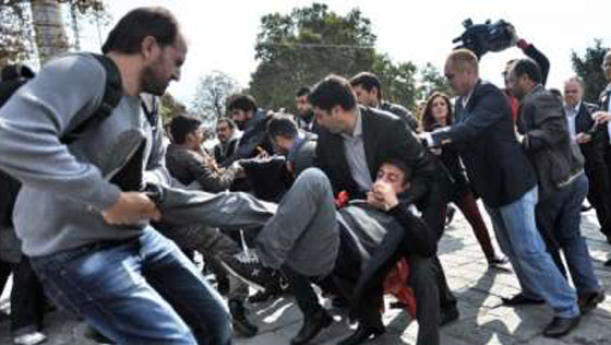 دواعش يشتبكون مع طلاب جامعيين يساريين في تركيا.. ويدفعون الثمن صورة رقم 2