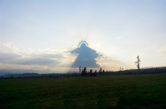 بالصور.. ملاك في سماء سلوفاكيا هل يجلب السعادة ام الرعب؟ صورة رقم 2 بالصور.. ملاك في سماء سلوفاكيا هل يجلب السعادة ام الرعب؟ صورة رقم 2