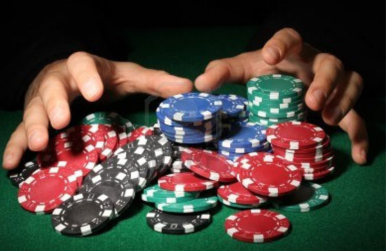 فوز شاب بالبوكر.. يدخل المغرب في بحر من الجدل صورة رقم 3 فوز شاب بالبوكر.. يدخل المغرب في بحر من الجدل صورة رقم 3