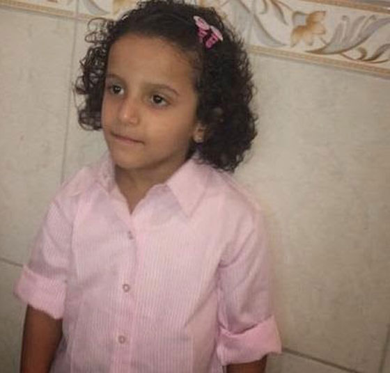 خادمة تدس السم في ساندويش طفلة ومعلمة الحضانة تنقذ حياتها صورة رقم 2 خادمة تدس السم في ساندويش طفلة ومعلمة الحضانة تنقذ حياتها صورة رقم 2