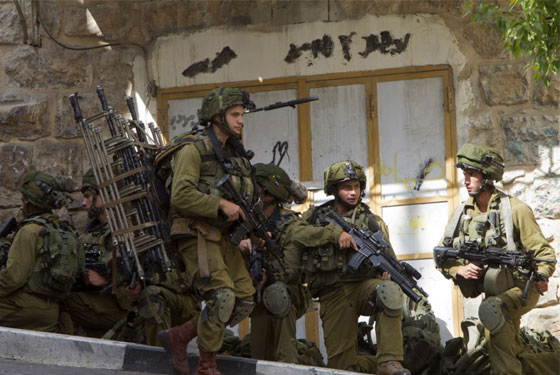 مقتل فلسطيني يحمل النوعية الاميريكية خلال مواجهات مع محتجين في قرية سلواد صورة رقم 2