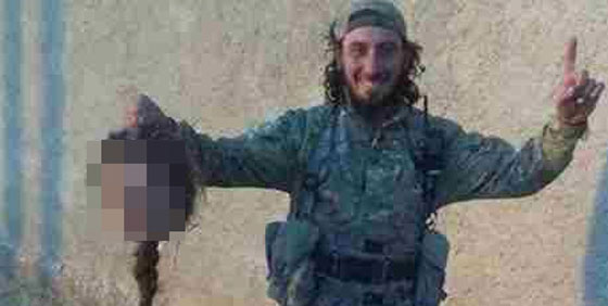 بالصور.. انباء عن قيام داعش بذبح مقاتلة كردية انتقاما لمقتل جنوده صورة رقم 3