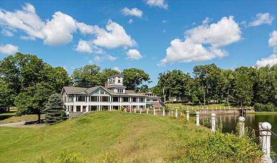 شبح غامض يتجول في بلدة الاشباح الامريكية.. يدعى شميث صورة رقم 4