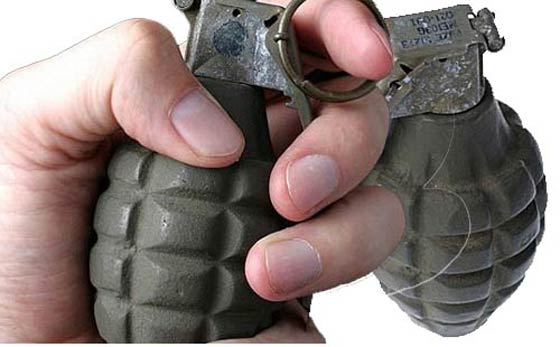 اليمن: اب يلقي قنبلتين على ابنيه لانهما يعصيانه صورة رقم 1