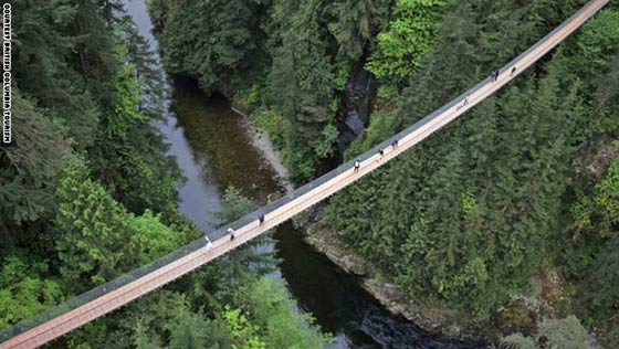 بالصور.. شاهد أغرب وأخطر جسور المشاة حول العالم صورة رقم 8