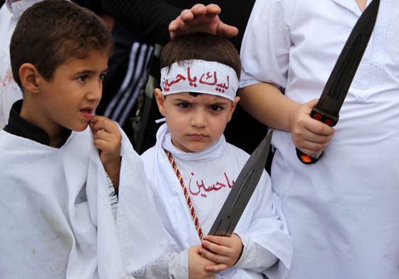 عاشوراء بالصور.. صامه موسى ومحمد وذكرى مقتل الامام الحسين صورة رقم 18