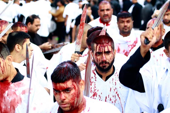 عاشوراء بالصور.. صامه موسى ومحمد وذكرى مقتل الامام الحسين صورة رقم 21