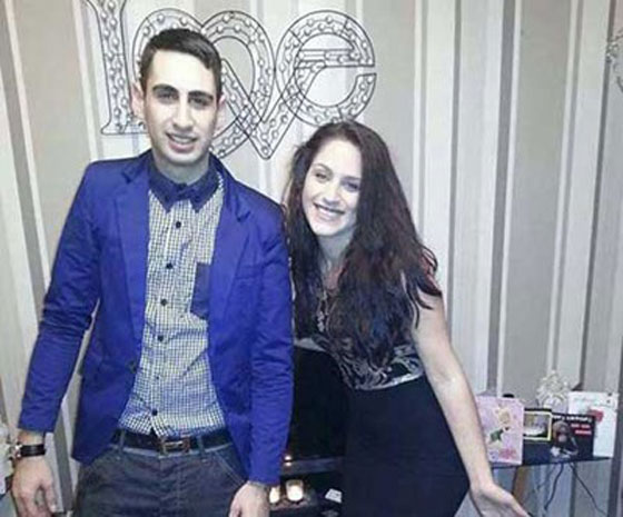  من يدفع أكثر؟ بالصور.. شاب بريطاني يعرض اخته للبيع صورة رقم 2