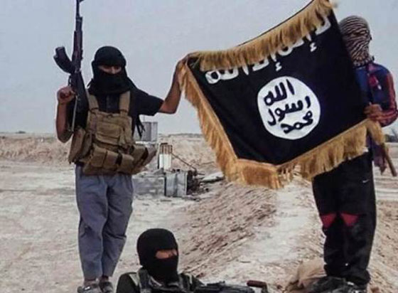 المجيء برؤوس سبعة عناصر من داعش الى بيت عزاء في البصرة صورة رقم 5