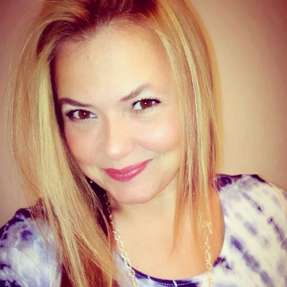 بالصور.. شابة تتحول من الاكل السريع الى الفواكه وتخسر 68 كغم صورة رقم 9