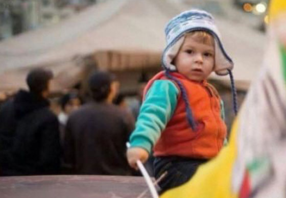 الشرطة الاسرائيلية تداهم منزلا في سلوان لاعتقال طفل عمره سنتان صورة رقم 3