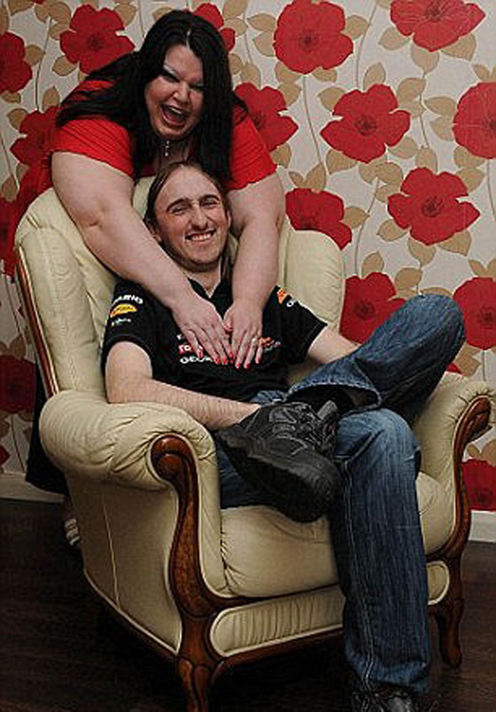  بسبب غيرتها، سيدة تجري لخطيبها اختبارات كشف الكذب يوميا! صورة رقم 3