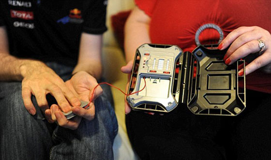  بسبب غيرتها، سيدة تجري لخطيبها اختبارات كشف الكذب يوميا! صورة رقم 2