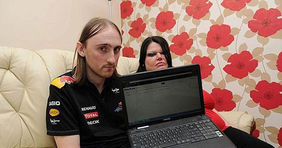  بسبب غيرتها، سيدة تجري لخطيبها اختبارات كشف الكذب يوميا! صورة رقم 1