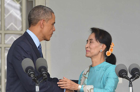 بالصور.. الحميمية في القبلات بين اوباما وسوتشي تثير الشبهات صورة رقم 8