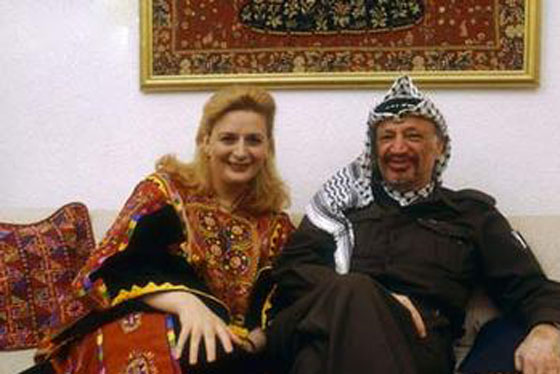 سهى عرفات: اعتنقت الاسلام بعد زواجي من عرفات وأحن الى غزة صورة رقم 1