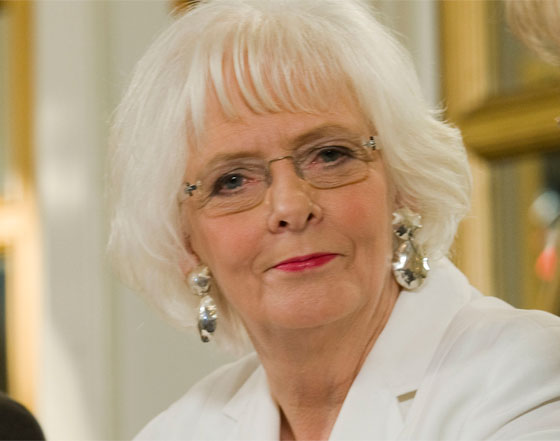 رؤساء جاؤوا من العزف والرسم والموسيقى والشعر الى سدة الحكم  صورة رقم 10