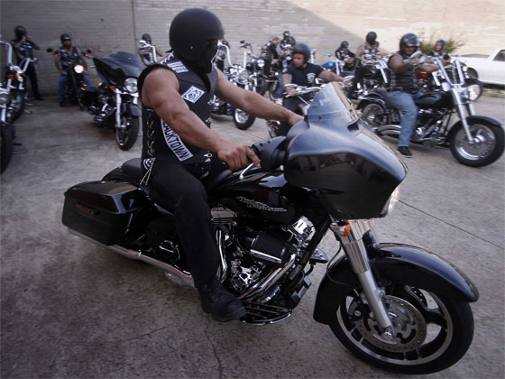 تحالف الاسلاميين المتشددين مع عصابات الدراجات النارية يقلق شرطة سويسرا صورة رقم 5