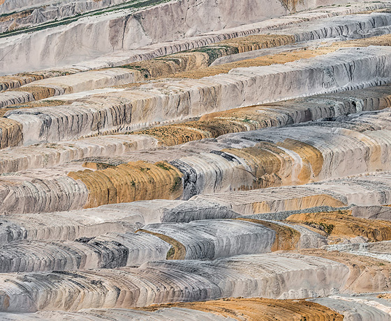 بالصور.. الحياة اليومية ترسم أشكالا هندسية هائلة من الجو صورة رقم 9