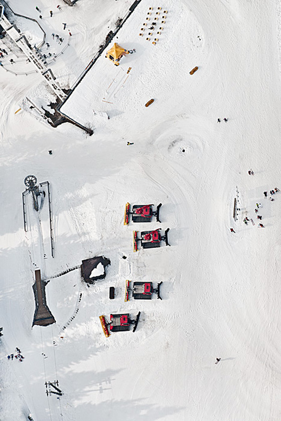 بالصور.. الحياة اليومية ترسم أشكالا هندسية هائلة من الجو صورة رقم 37