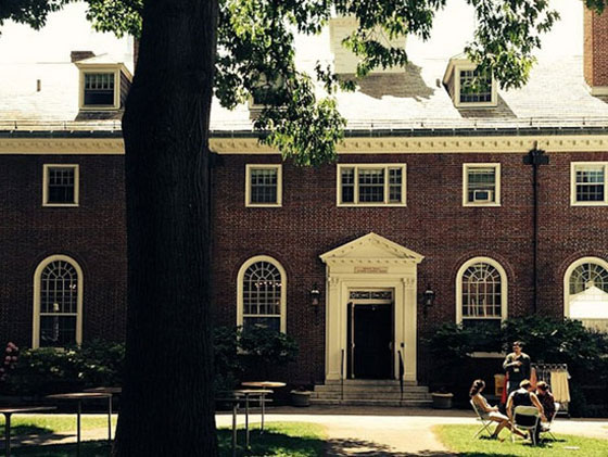 شركات عملاقة بملياردات الدولارات بدأت في جراج او غرفة رخيصة! صورة رقم 3