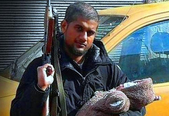 صورة تاريخية لاول مولود داعشي منذ اعلان خلافة البغدادي صورة رقم 1