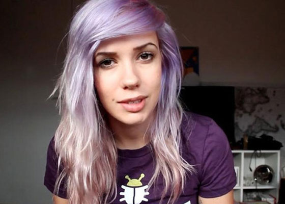 فتاة تلجأ لامهات من اساؤوا اليها عبر الفيسبوك صورة رقم 4