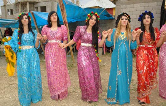 صور تقاليد الاكراد المميزة (2): الزي الكردي التقليدي صورة رقم 4