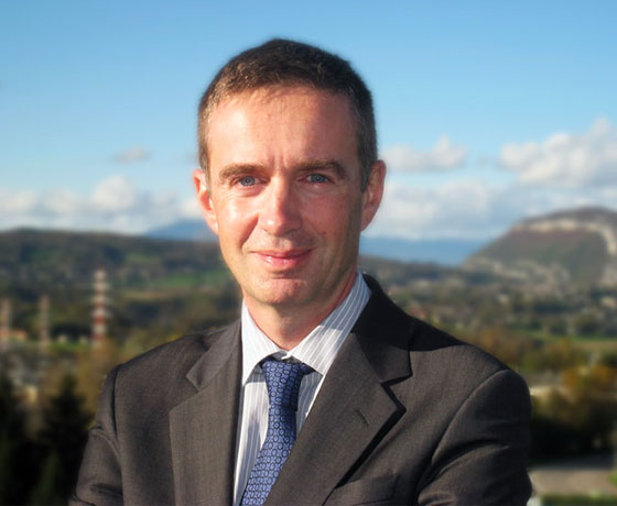  تغريم نائب فرنسي شبّه وزيرة سمراء البشرة بالقرد! صورة رقم 3