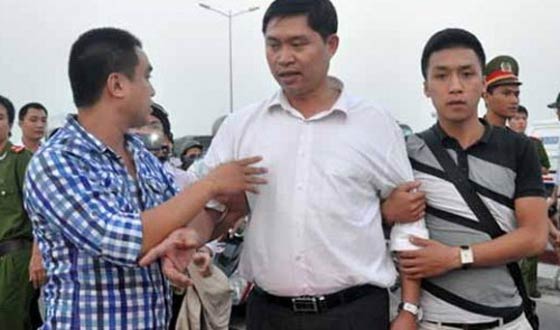 جراح تجميل يرمي جثة احدى زبوناته في النهر!! صورة رقم 2