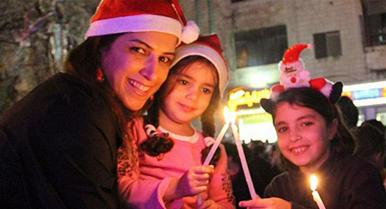 صور فلسطين في احتفالات عيد الميلاد: انوار واشجار وزينة الميلاد صورة رقم 1