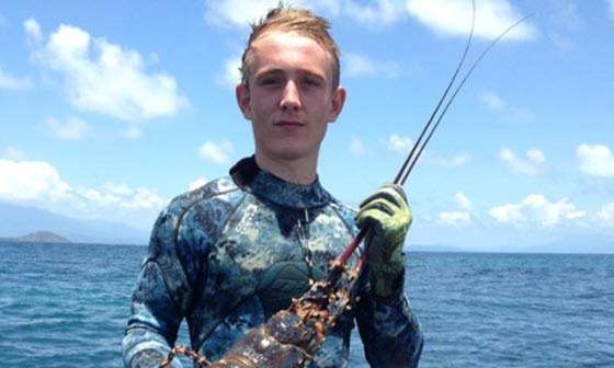 قرش مفترس يهاجم صبيا استراليا يقضم ساقه ويقضي عليه صورة رقم 4