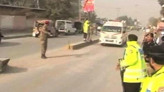 عناصر من طالبان يهاجمون مدرسة ويقتلون 104 طلاب صورة رقم 5